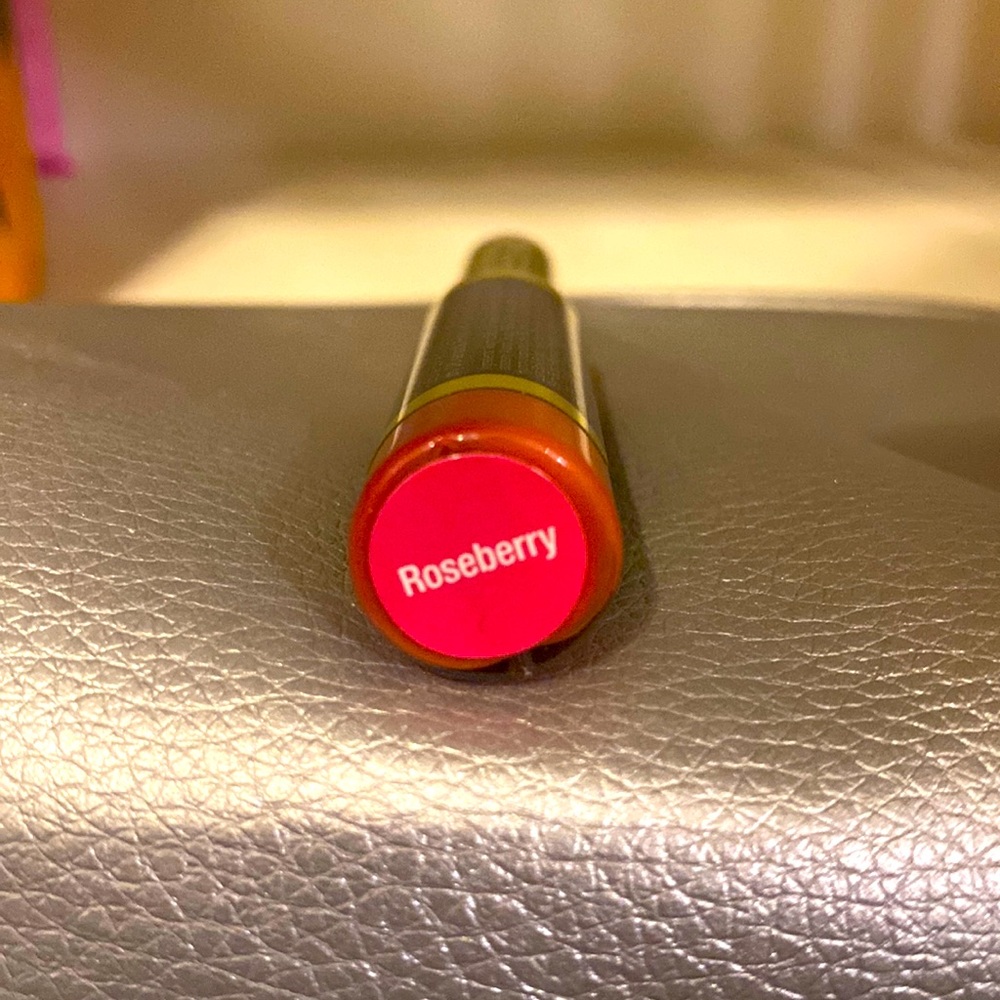 LipSense Roseberry